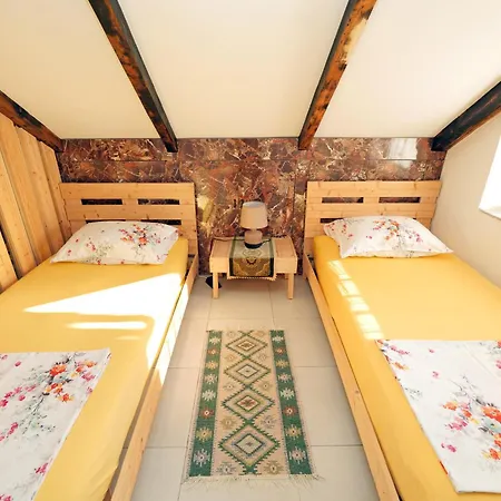 The House Of Dreams * Shkoder
